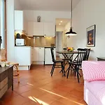 Bright 1-bed On La Rambla Barcelona. Rj Апартаменты
