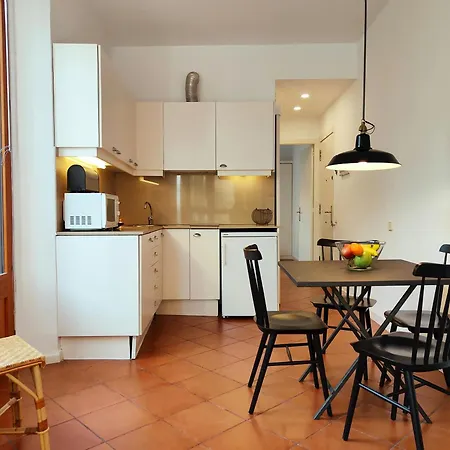 Bright 1-bed On La Rambla Barcelona. Rj *