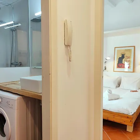 Bright 1-bed On La Rambla Barcelona. Rj *