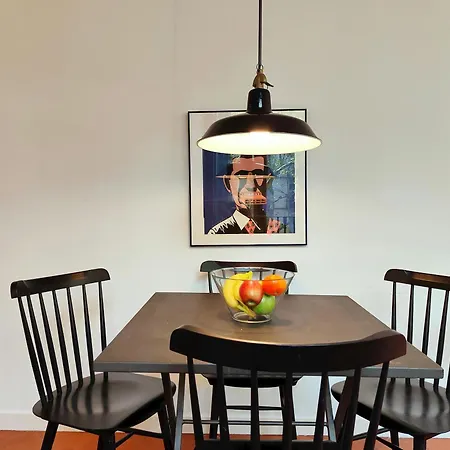 Bright 1-bed On La Rambla Barcelona. Rj Daire