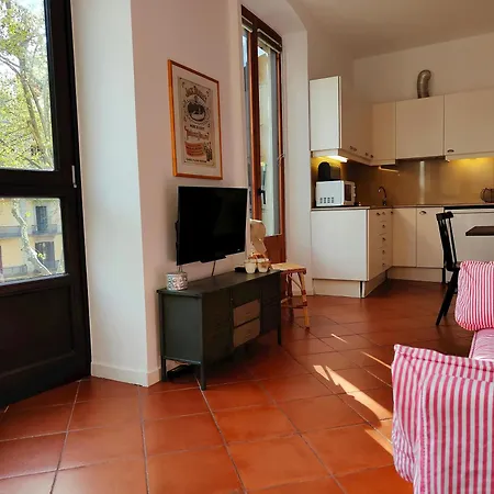 Bright 1-bed On La Rambla Barcelona. Rj Barselona