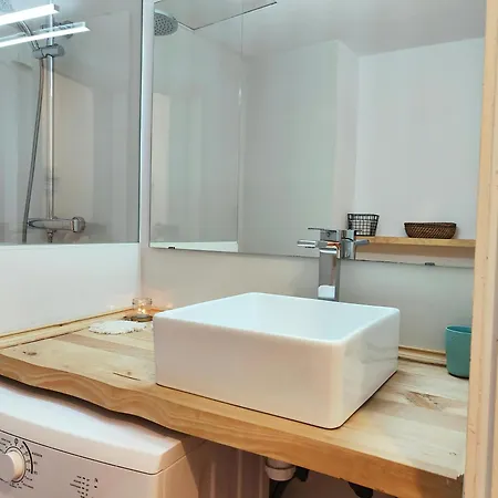 Bright 1-bed On La Rambla Barcelona. Rj Daire *